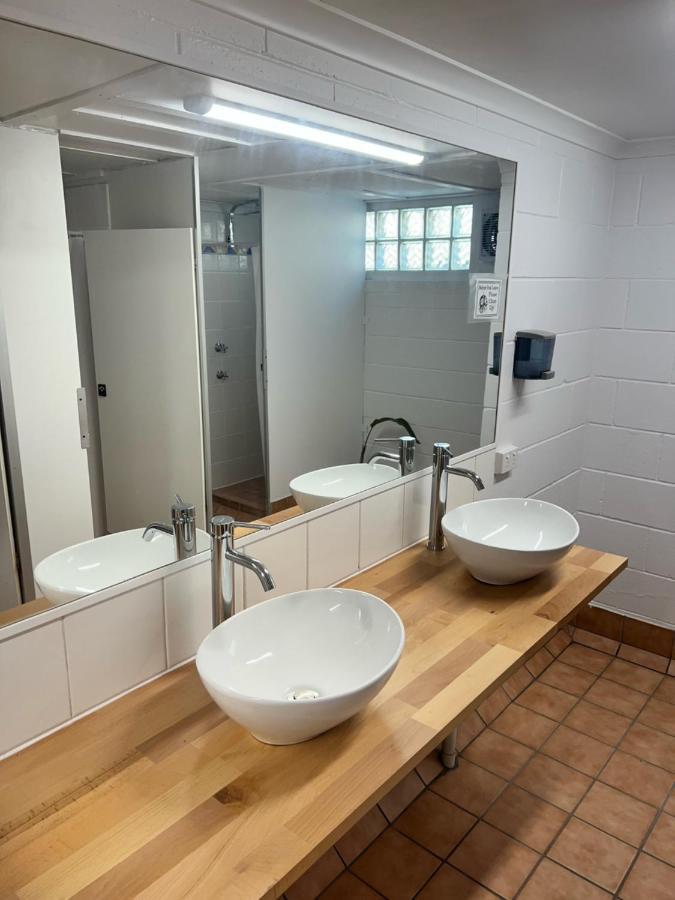 Cali Backpackers Hostel Caloundra Exterior photo