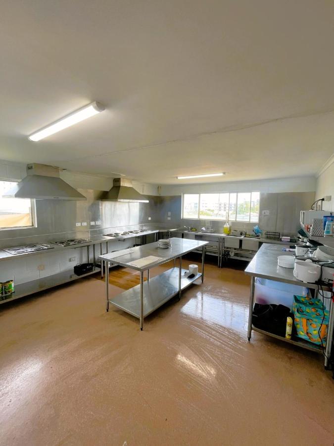Cali Backpackers Hostel Caloundra Exterior photo