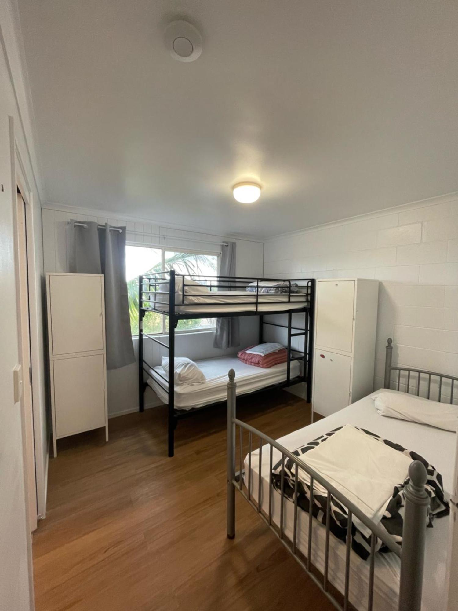 Cali Backpackers Hostel Caloundra Exterior photo